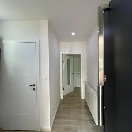 Schoene Gartenwohnung Mit Carport Und Terrasse! Štýrský Hradec